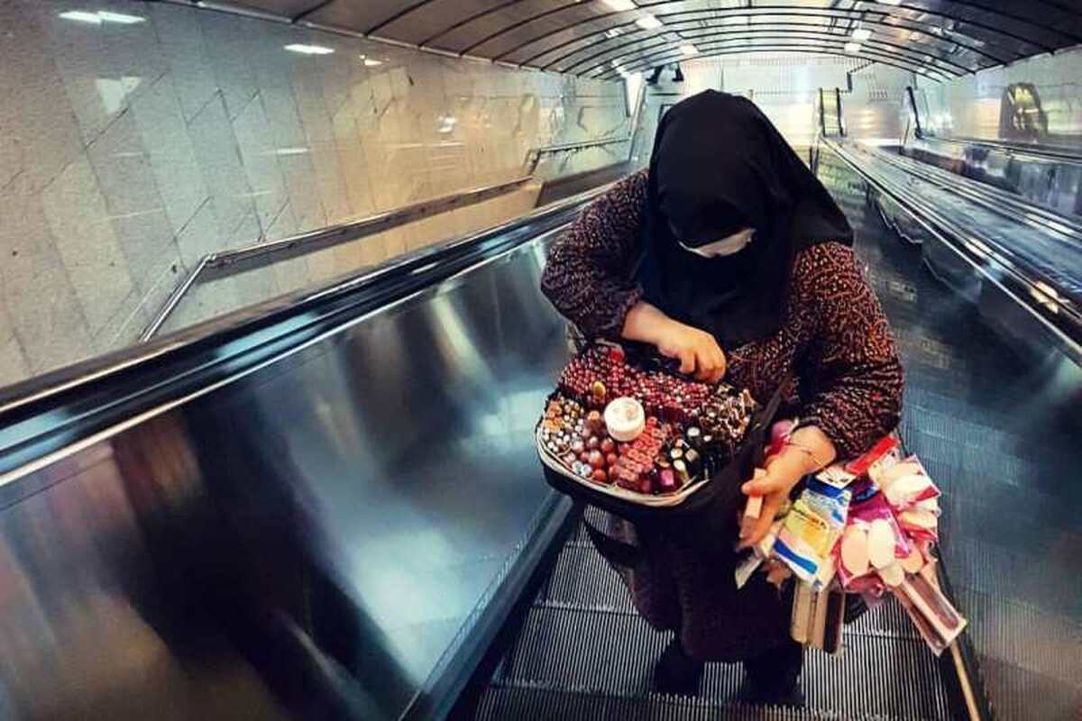مترو-دستفروش