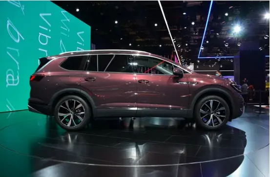 شاسی-بلند-تالاگون-4