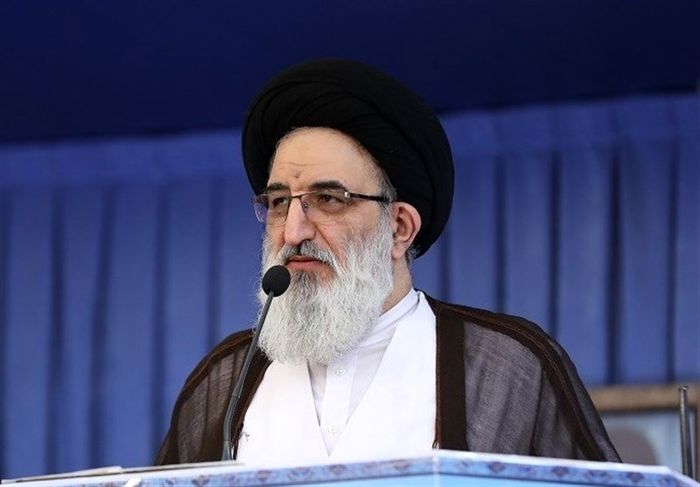 امام جمعه کرج: آمریکا در حال اخلال در بورس کشور است