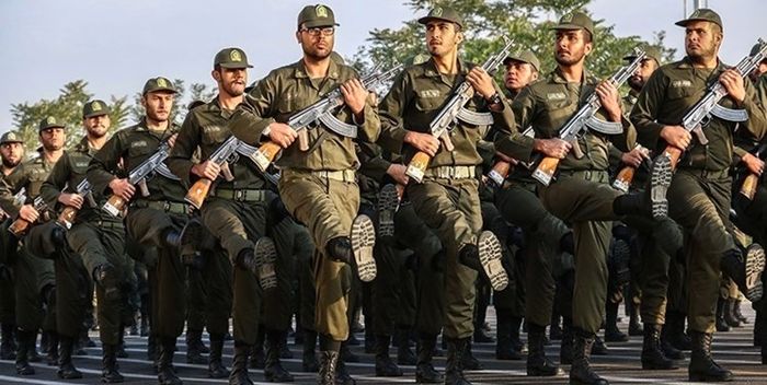 کف حقوق سربازان اعلام شد / چه کسانی 8 میلیون تومان می‌گیرند؟