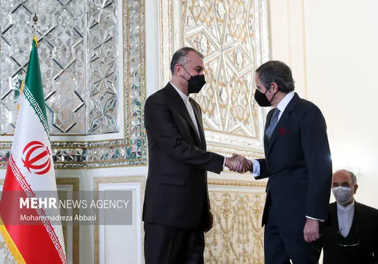 انرژی-اتمی (6)