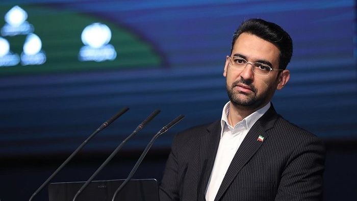 وزیر ارتباطات: دلیلی برای عذرخواهی از استقلال نمی‌بینم